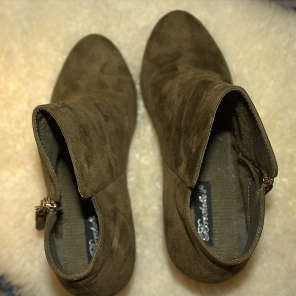 Olive Stacked Heel Bootie - Picture 7 of 8